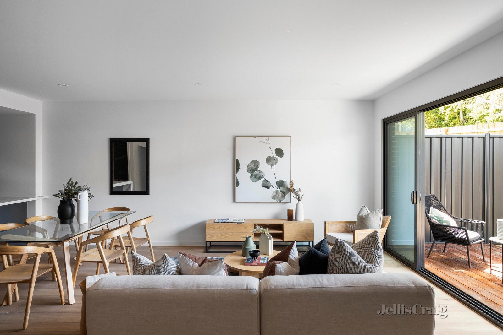 2/853 Toorak Road, Hawthorn East image 4