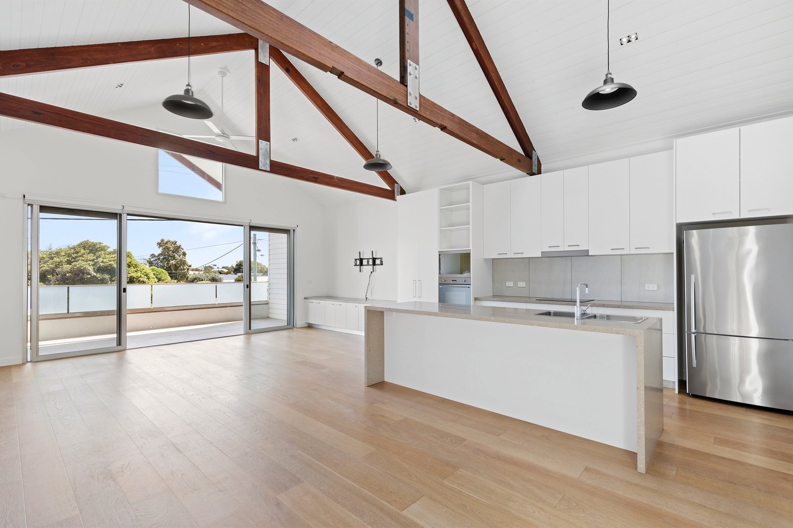 Property Gallery Thumbnail 3