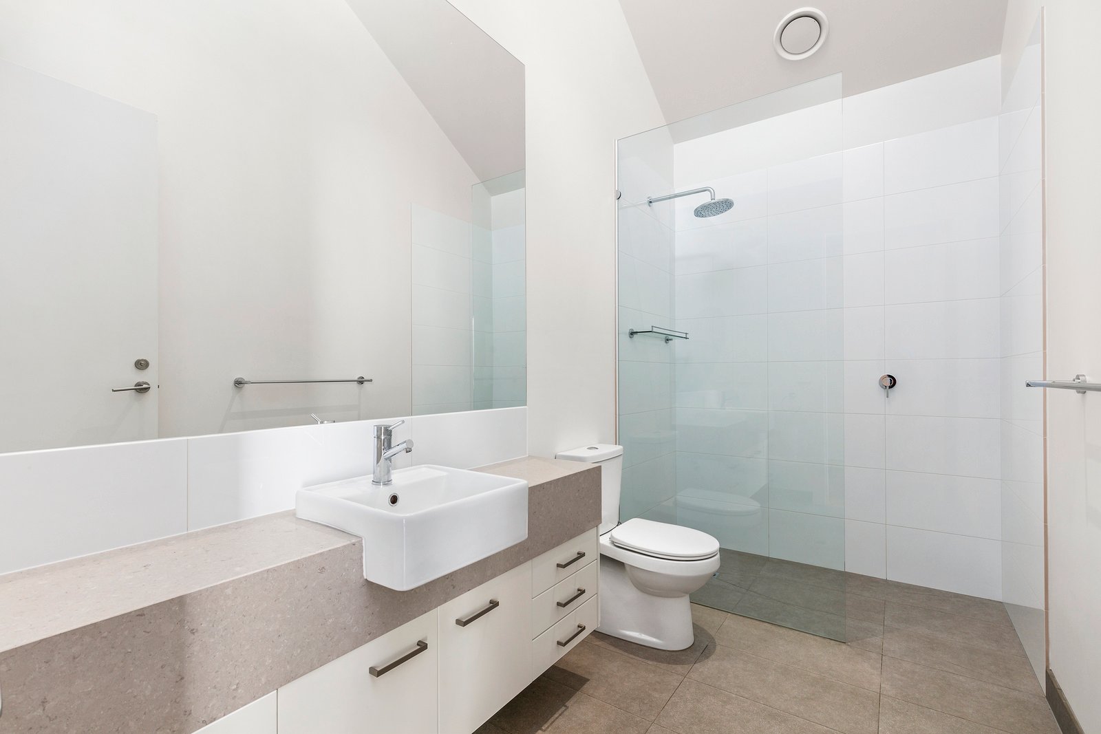Property Gallery Thumbnail 5