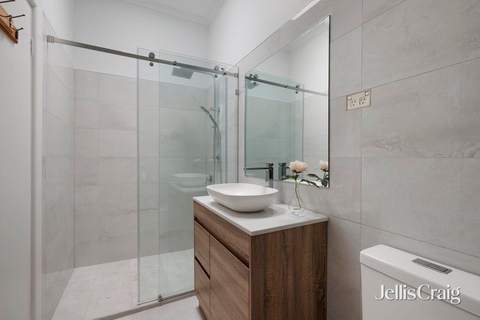 286 Koornang Road, Carnegie image 13