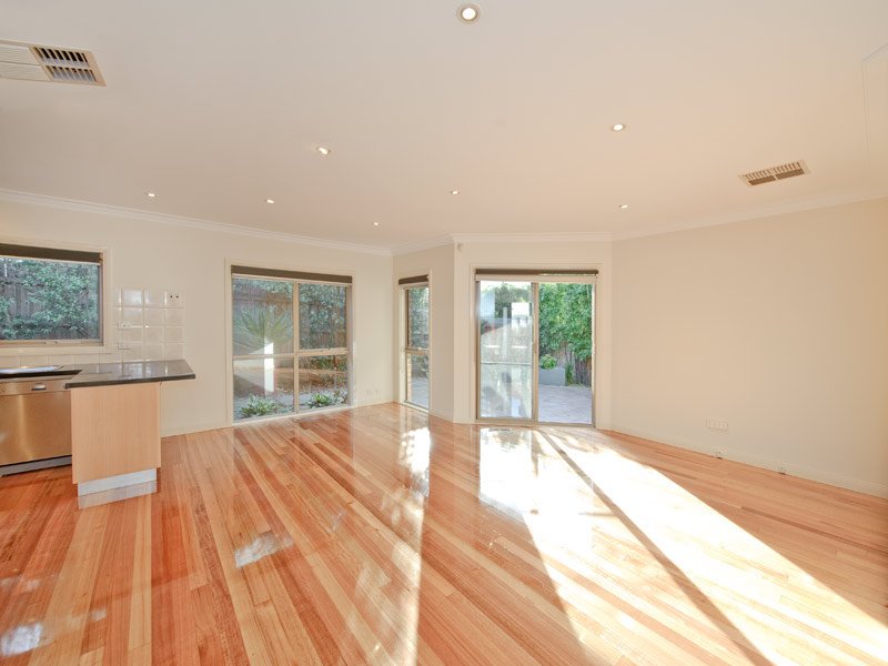2/863 Station Street, Box Hill North image 4