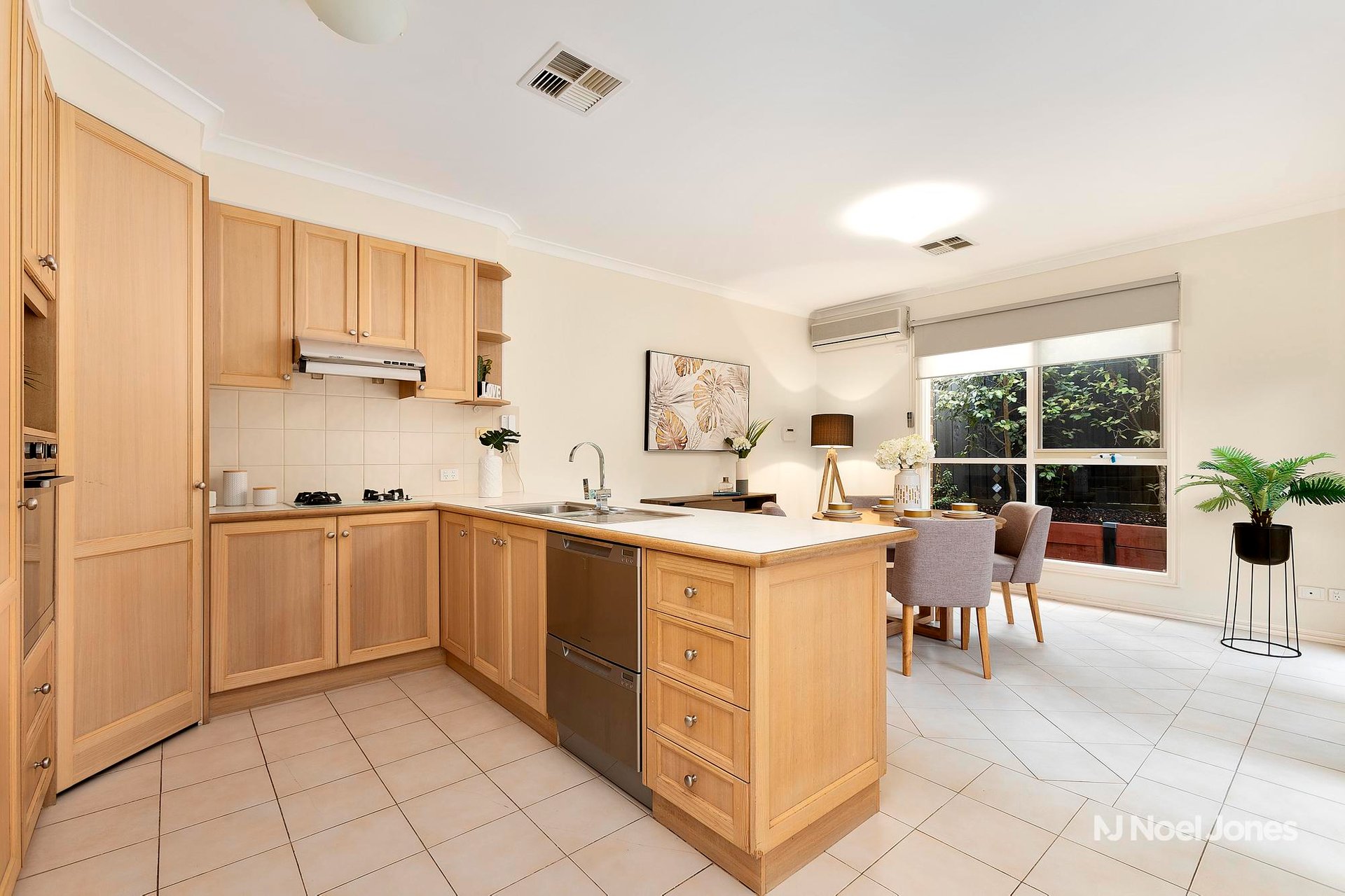 2/86A Balwyn Road, Balwyn image 4