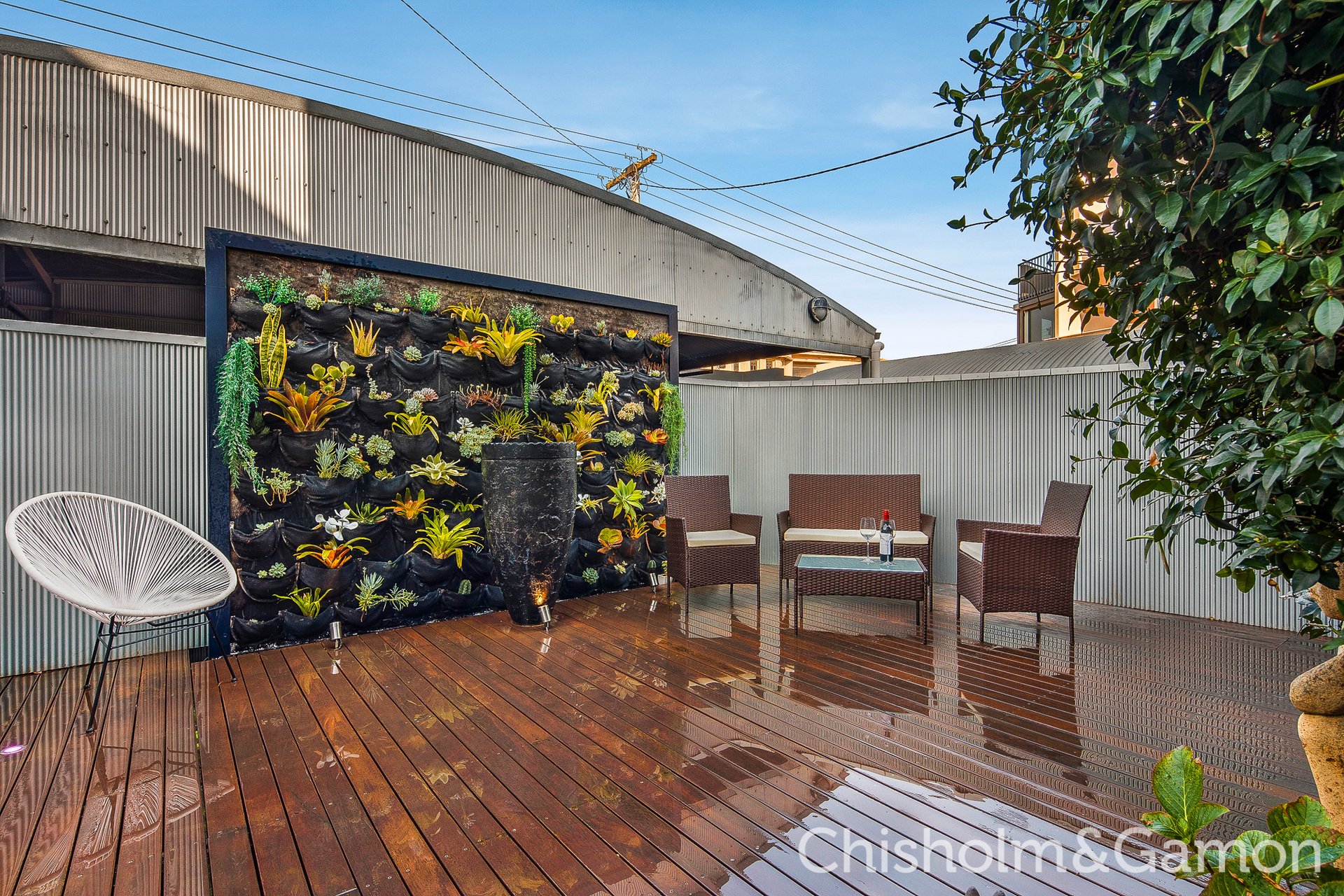 2/86A Marine Parade, Elwood image 2