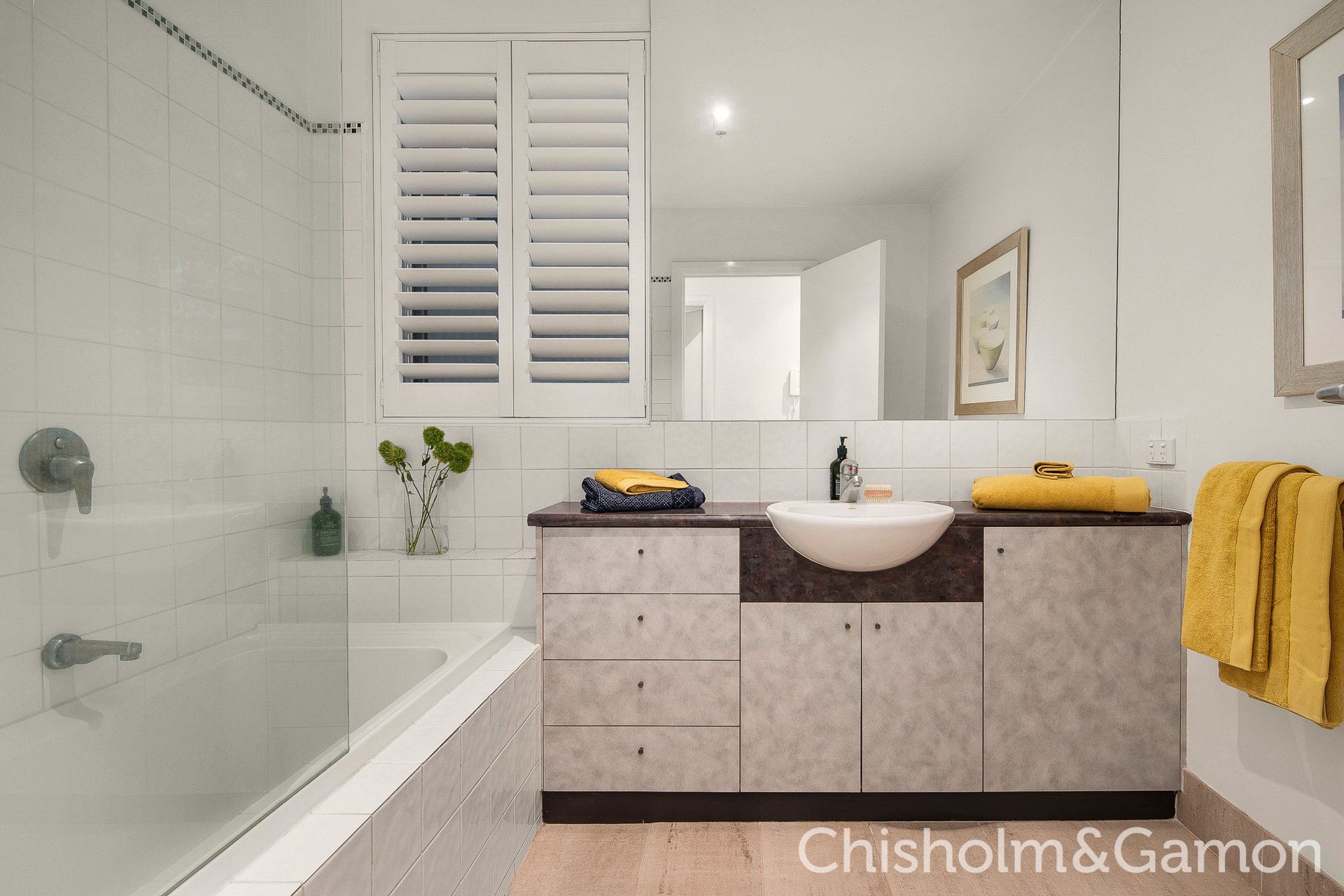 2/86A Marine Parade, Elwood image 7