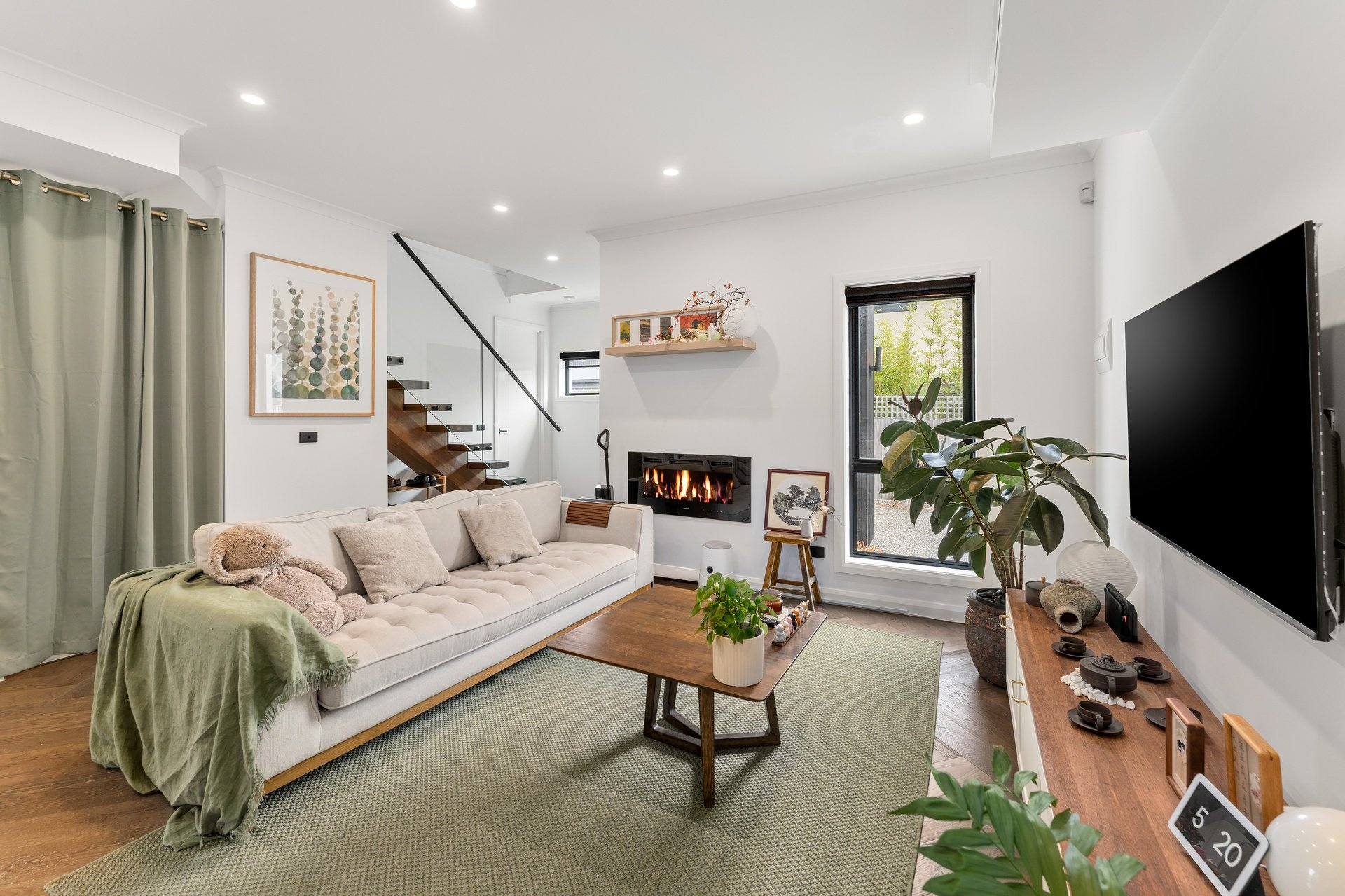 2/87 Wantirna Road, Ringwood image 2