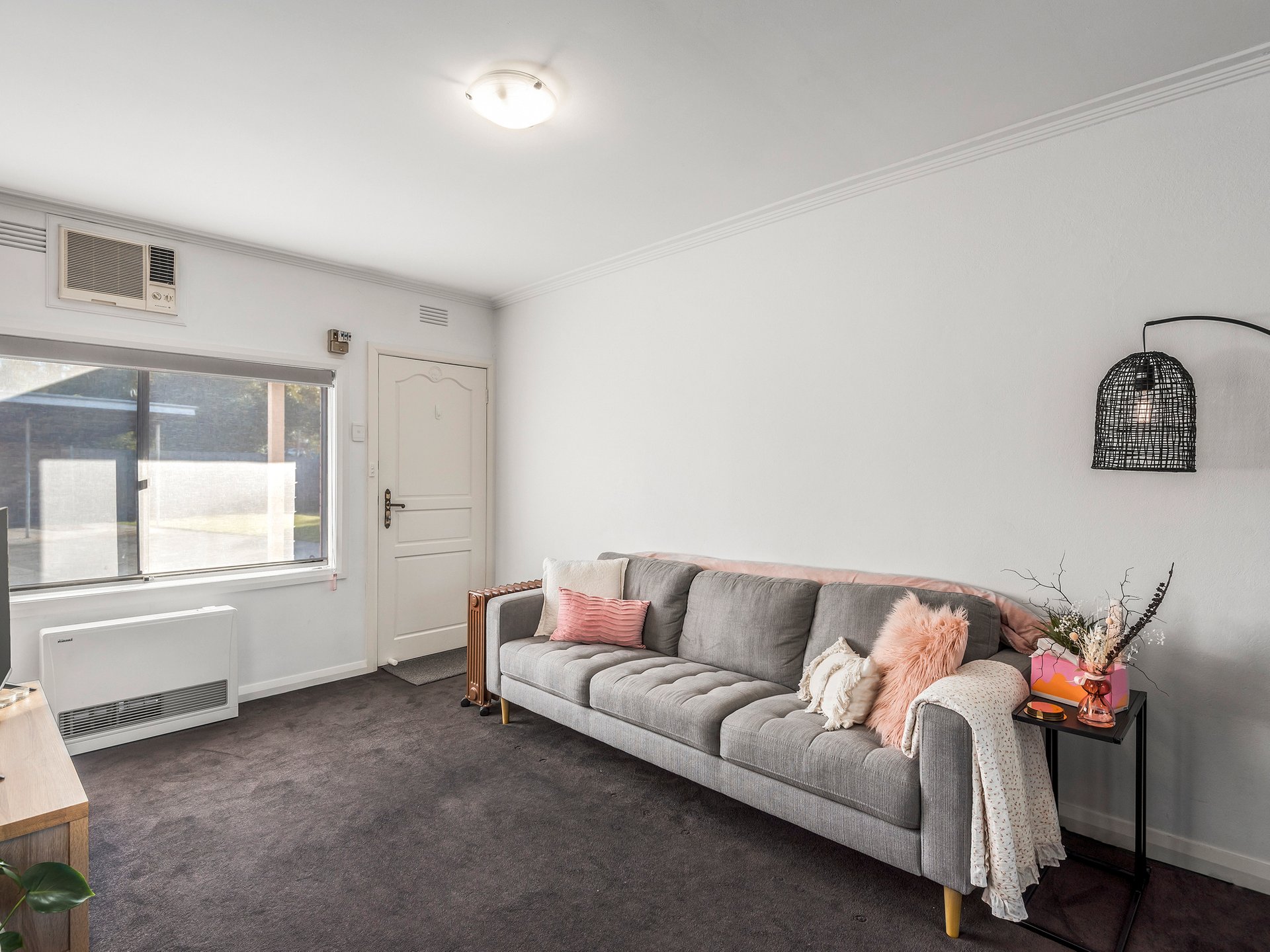 2/88-90 Ballarat Road, Hamlyn Heights image 3