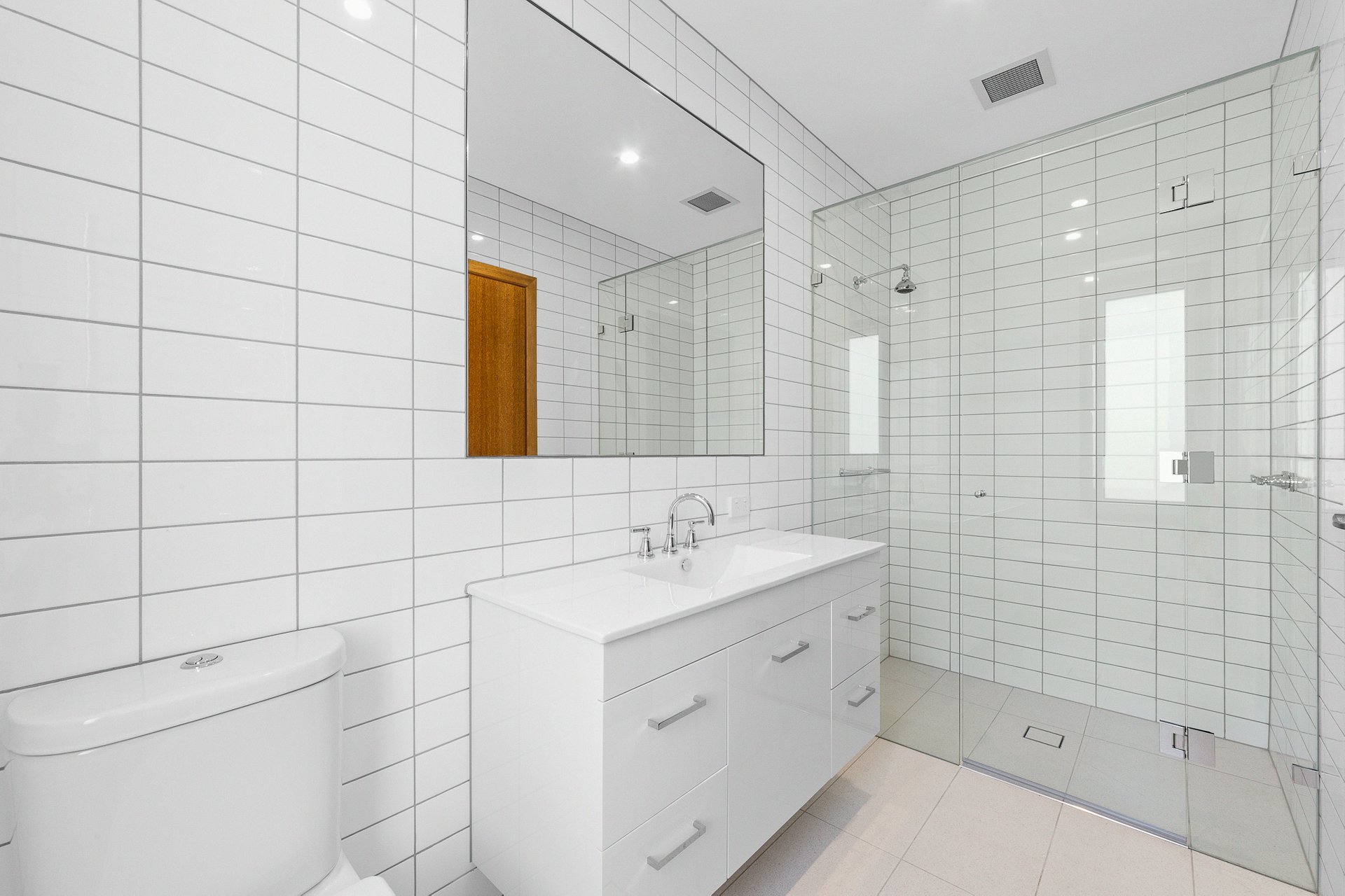 Property Gallery Thumbnail 6