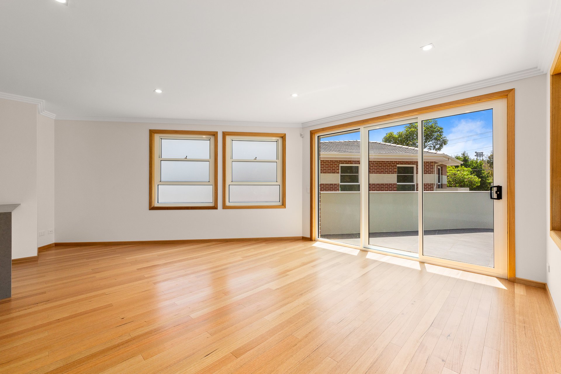 Property Gallery Thumbnail 3
