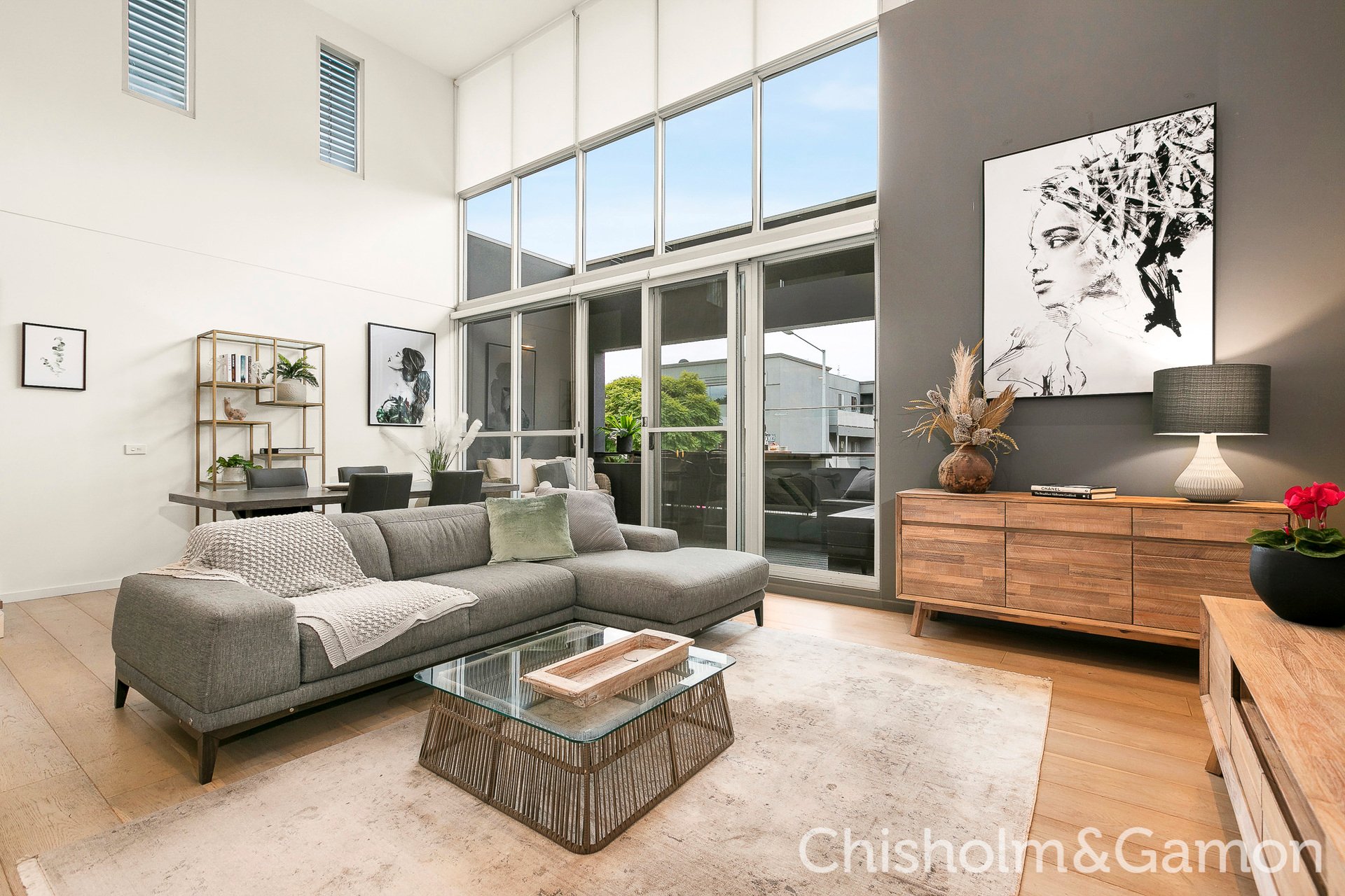 2/88 Ormond Road, Elwood image 2