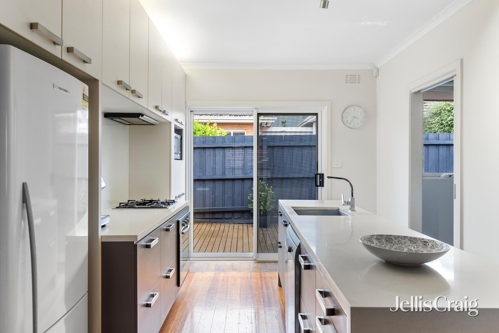 2/88 Roslyn Street, Brighton image 4