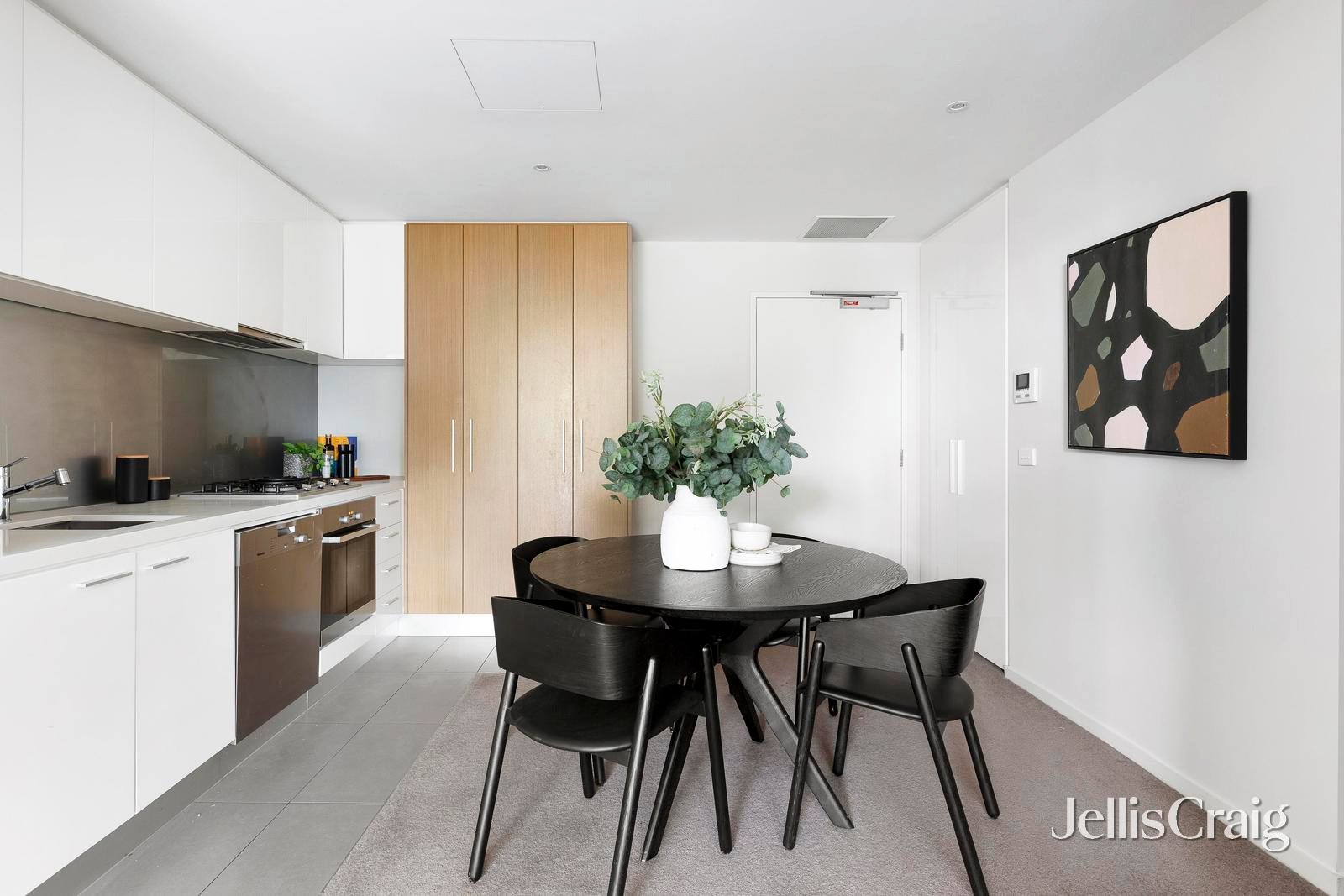 2/88 Trenerry Crescent, Abbotsford image 5