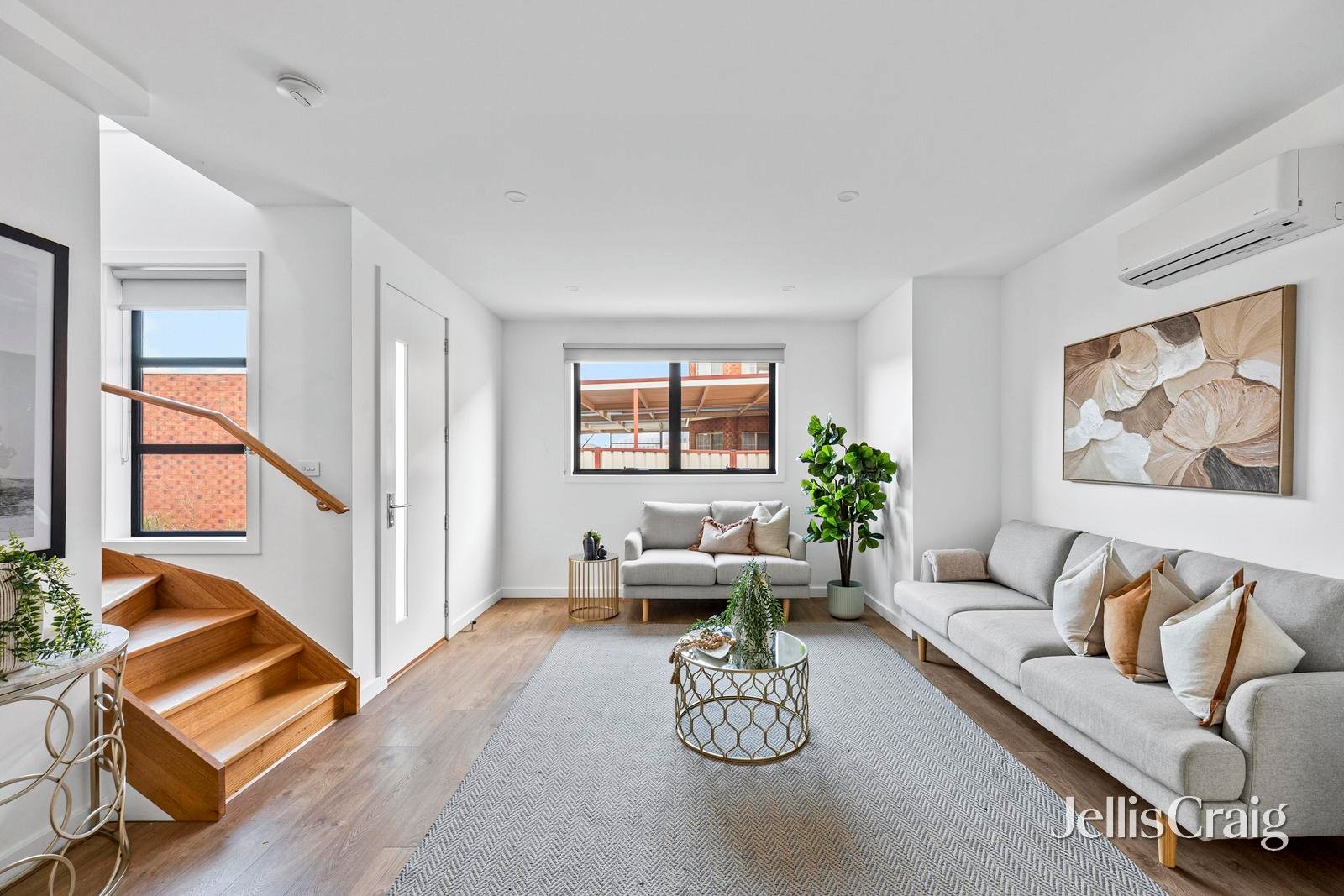 2/88 Westmoreland Road, Sunshine&nbsp;North image 2