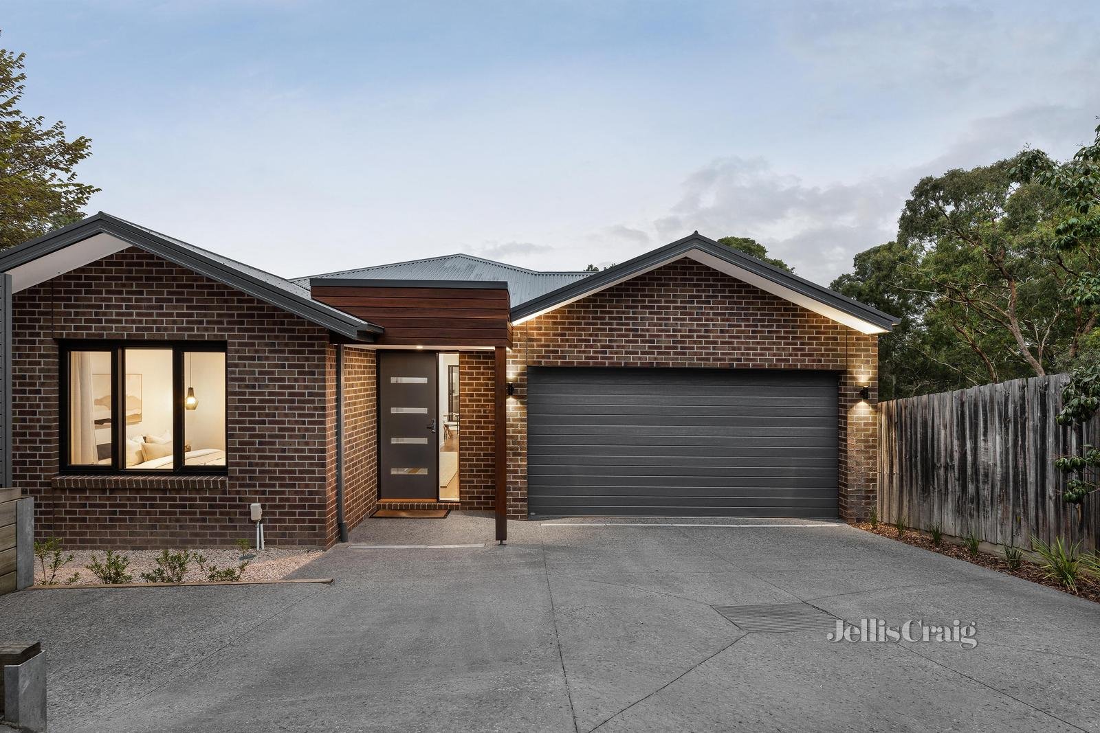 2/89 Buena Vista Drive, Montmorency image 1