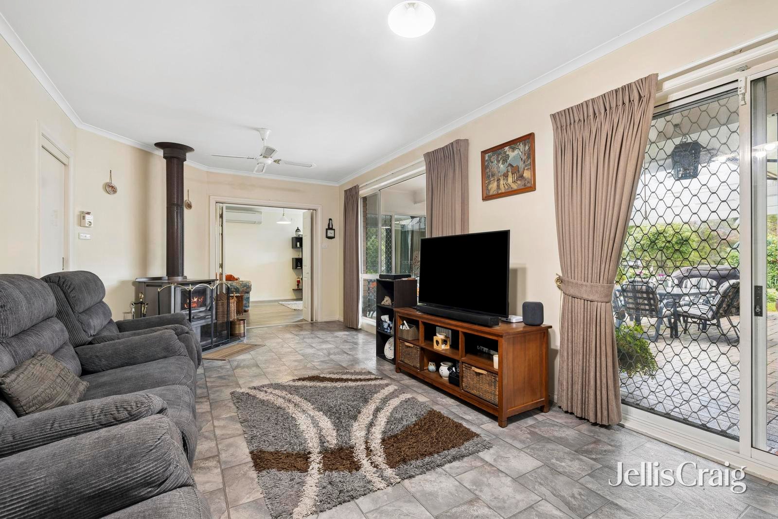 289 Harpers Road, Woodend image 6