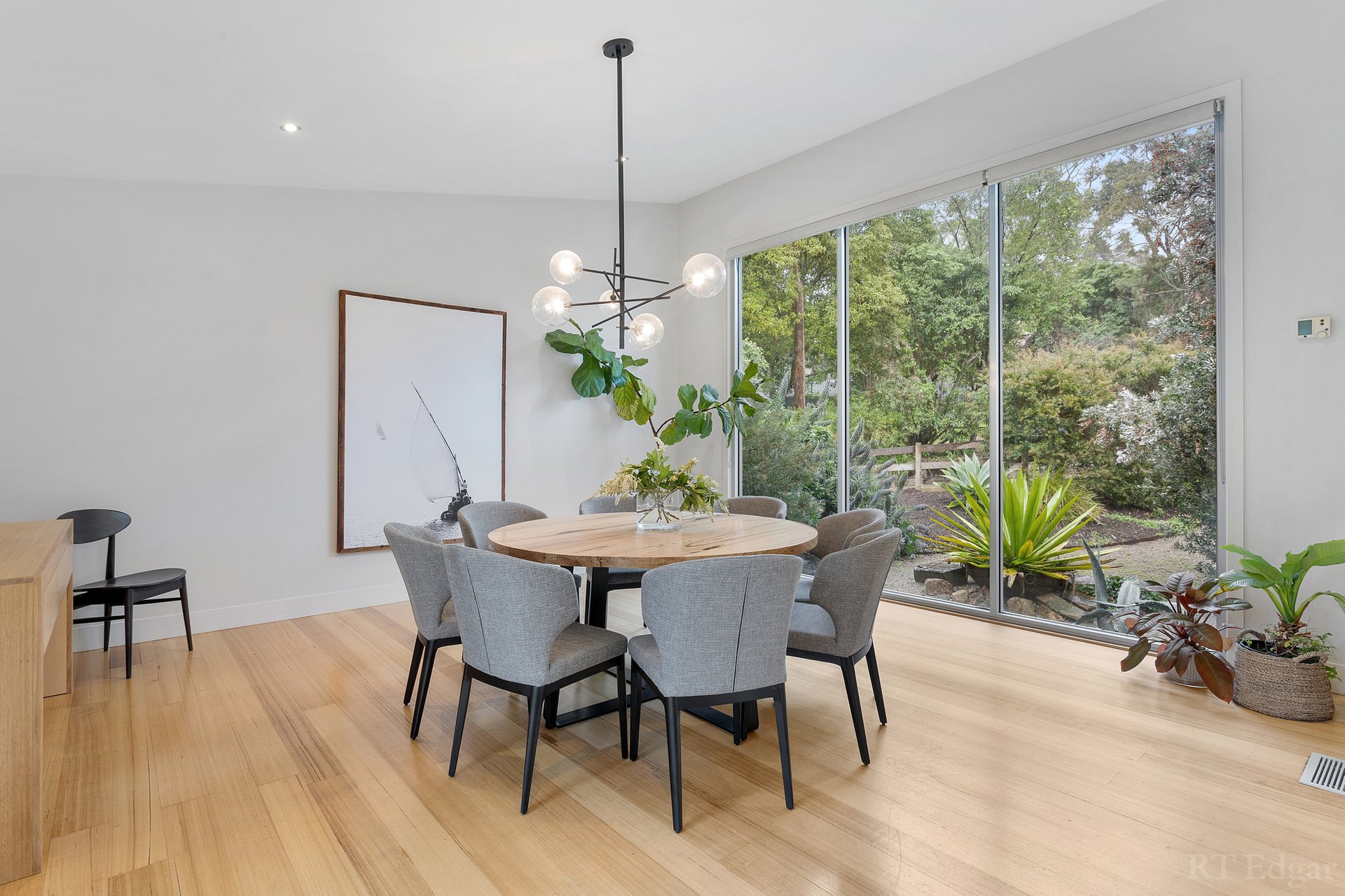 Property Gallery Thumbnail 4