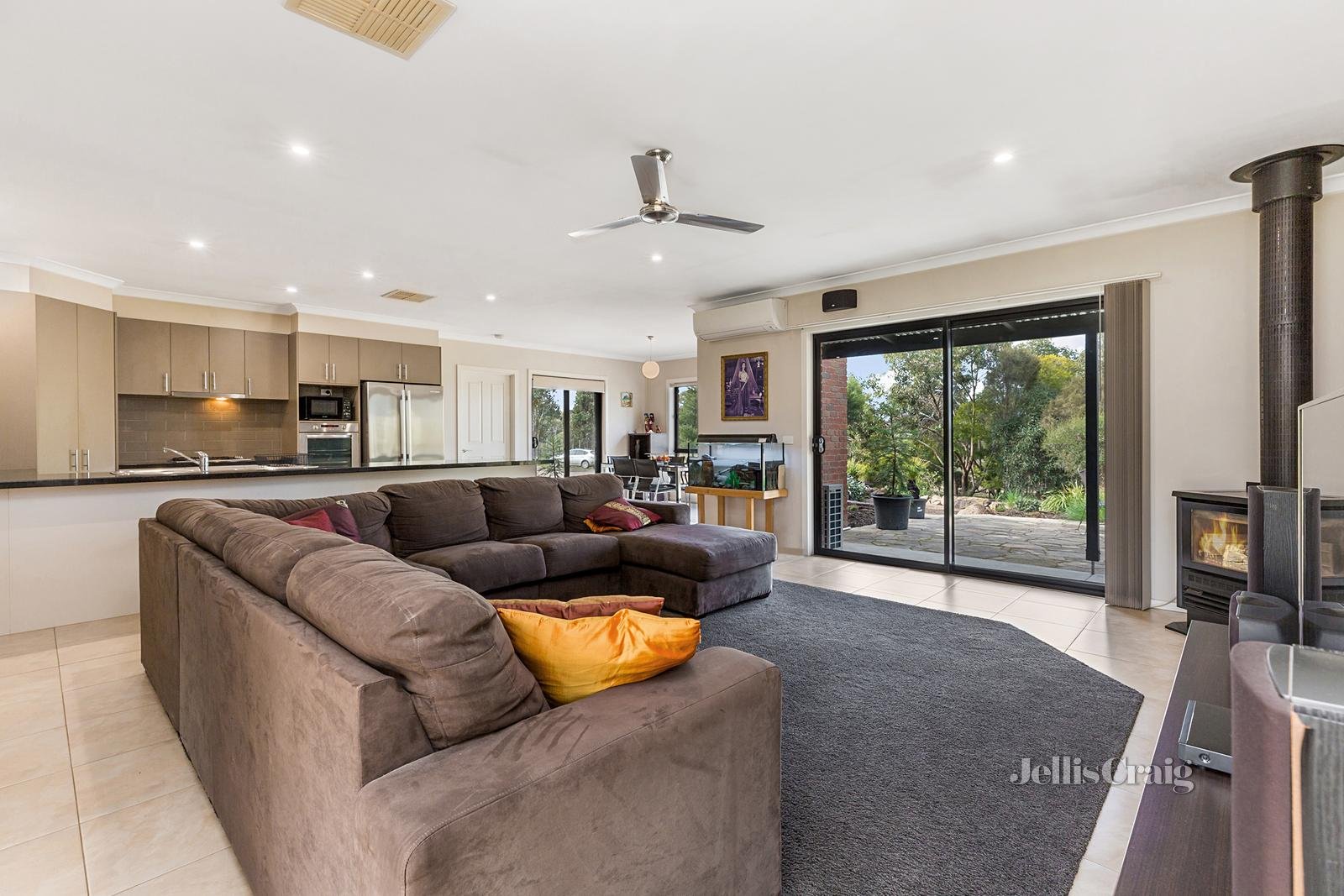 289 Lewis Road, Maldon image 7