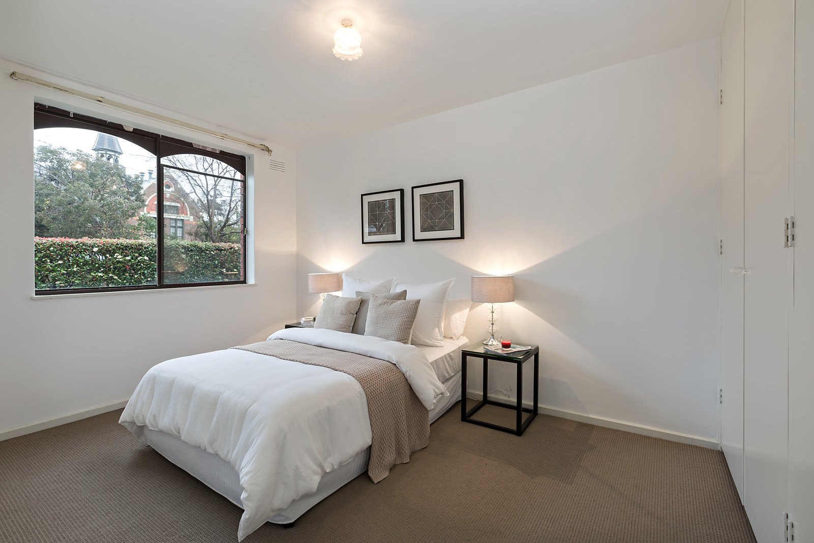 2/89 Manningtree Road, Hawthorn image 3