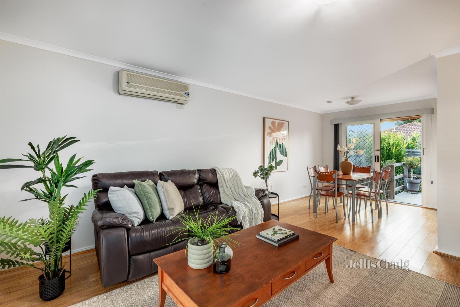 2/89 Mount Dandenong Road, Ringwood East image 5