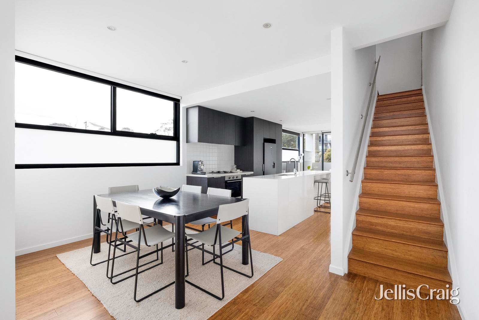 28/96 Hawdon Street, Heidelberg image 3
