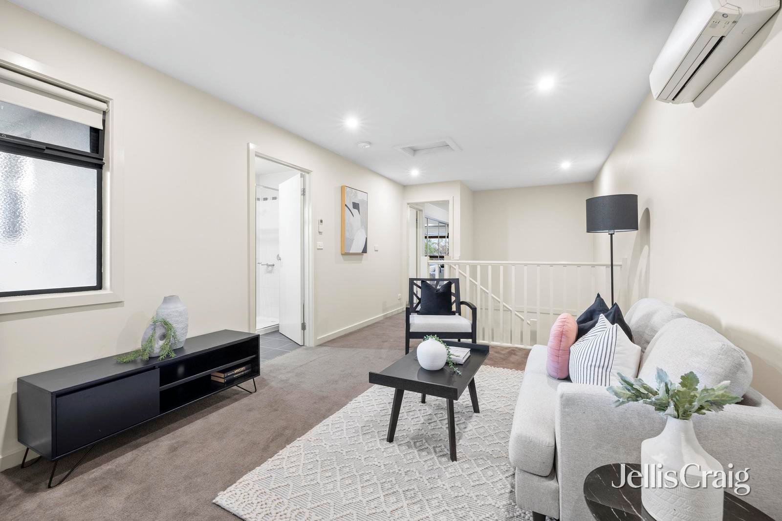 28a Barrington Street, Bentleigh East image 9