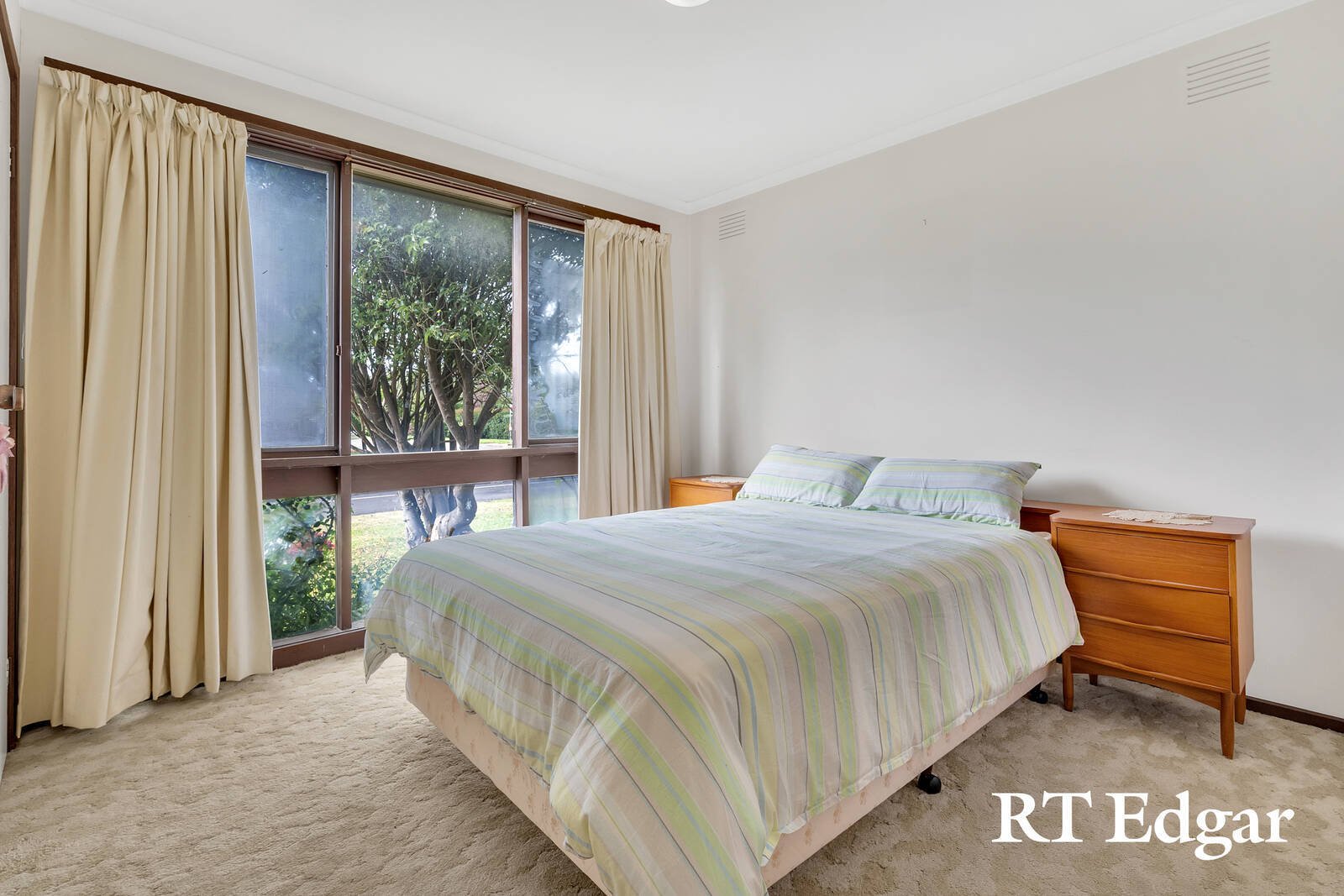Property Gallery Thumbnail 5