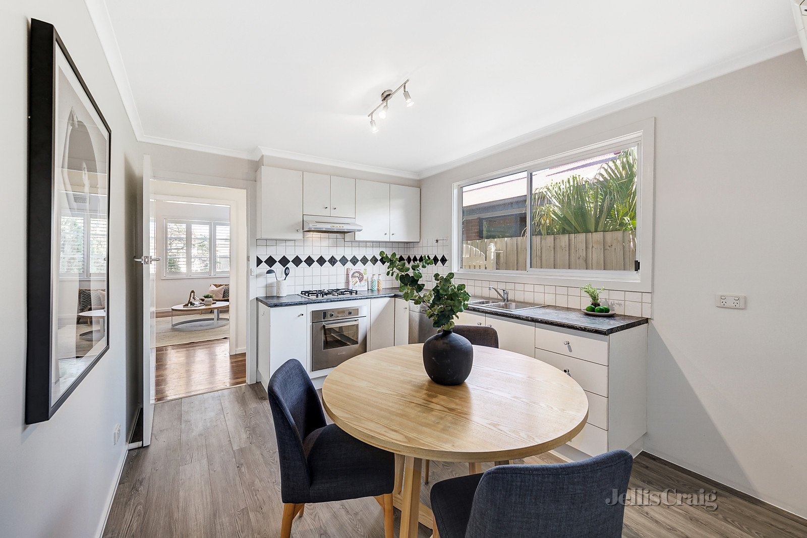 28A Kendall Street, Hampton image 3