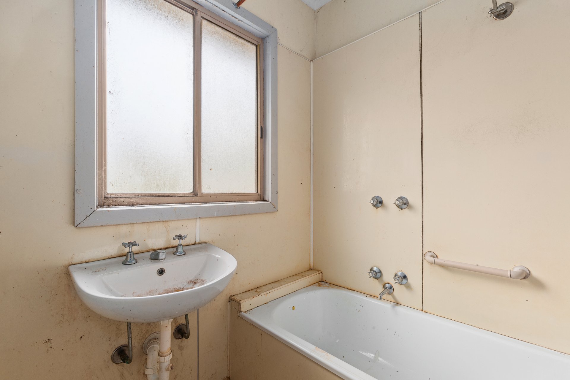28A Michigan Avenue, Corio image 6