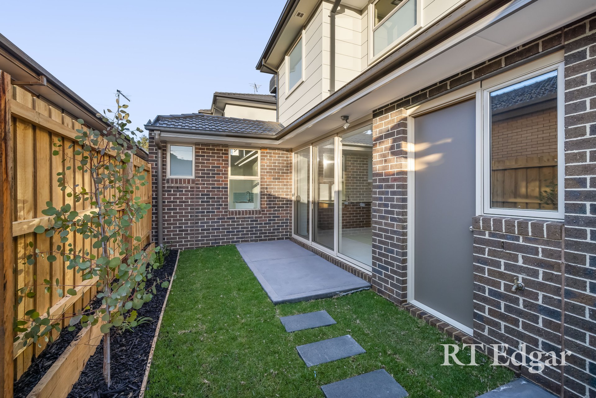 Property Gallery Thumbnail 7