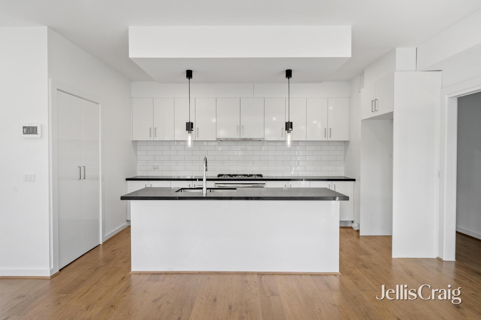 28A Robson Avenue, Avondale Heights image 3