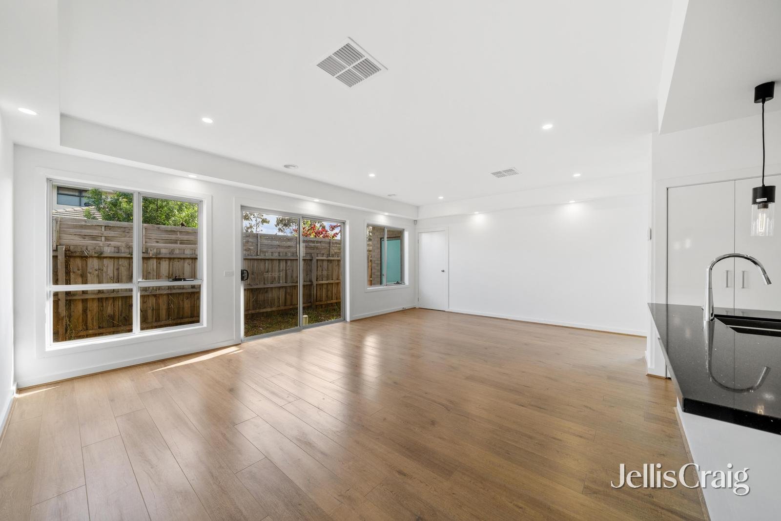28A Robson Avenue, Avondale Heights image 5