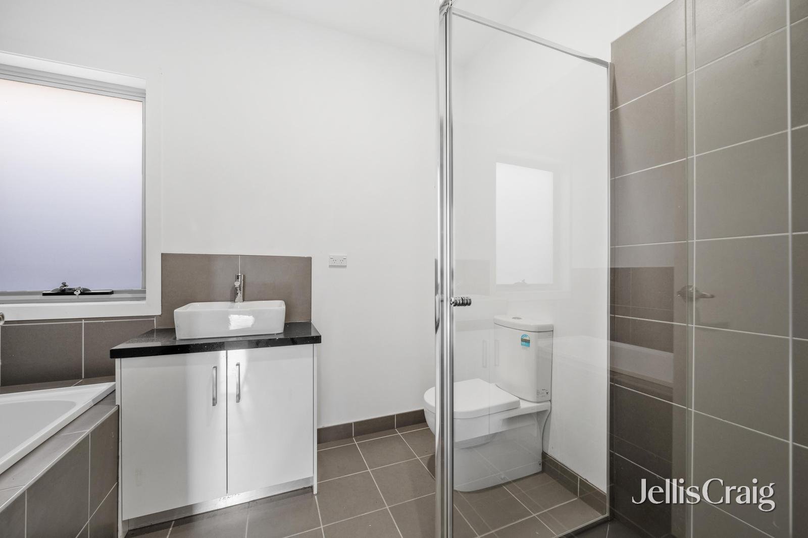 28A Robson Avenue, Avondale Heights image 10