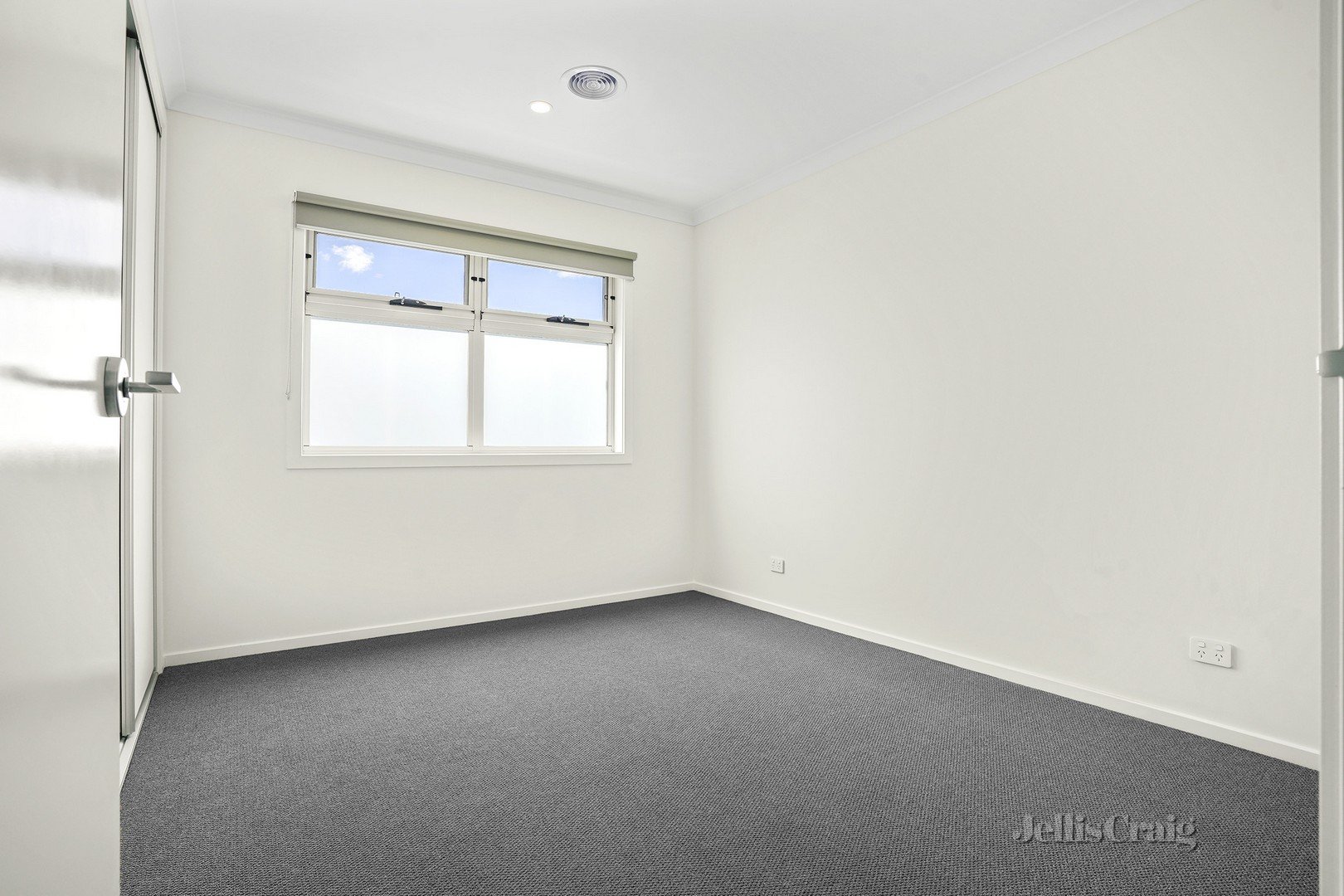 28B Mernda Avenue, Cheltenham image 5