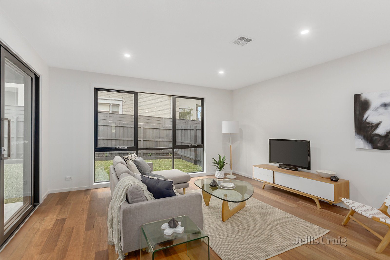 28B Oak Hill Road, Mount&nbsp;Waverley image 2