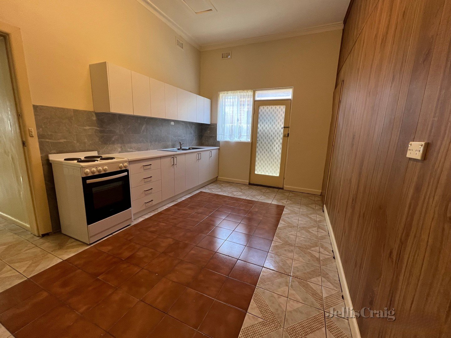 28B Wembley Avenue, Yarraville image 3