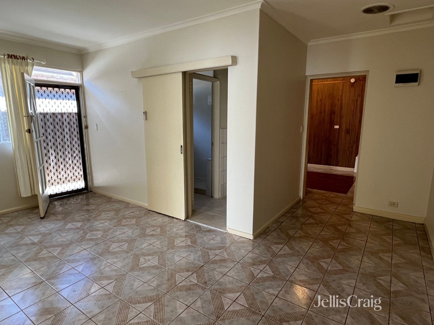28B Wembley Avenue, Yarraville image 1