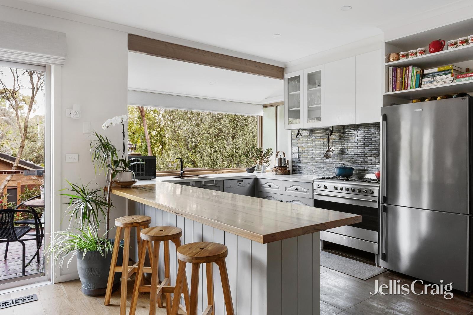 2/9-11 Grove Street, Eltham image 2