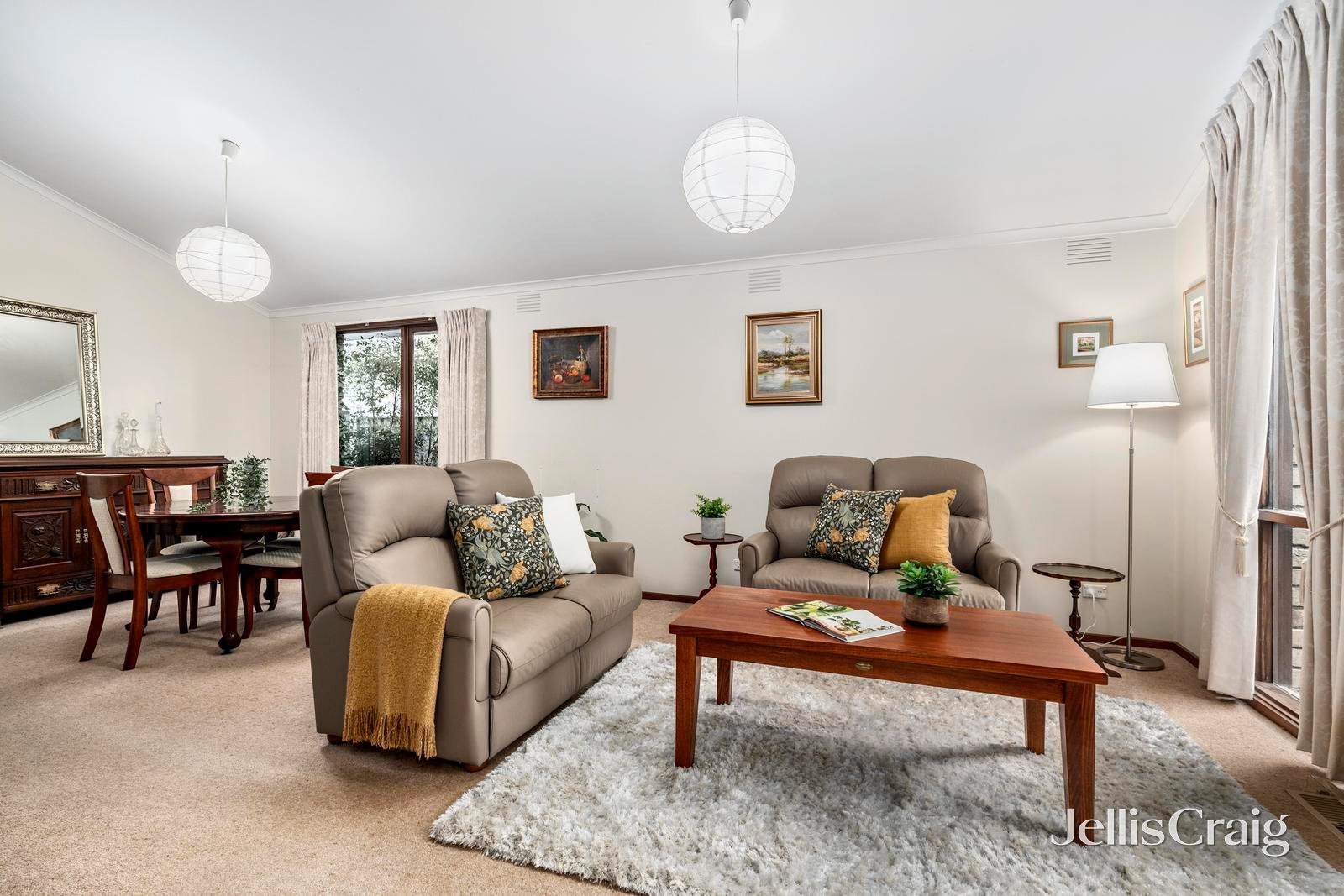 29 Abercromby Road, Blackburn South image 2