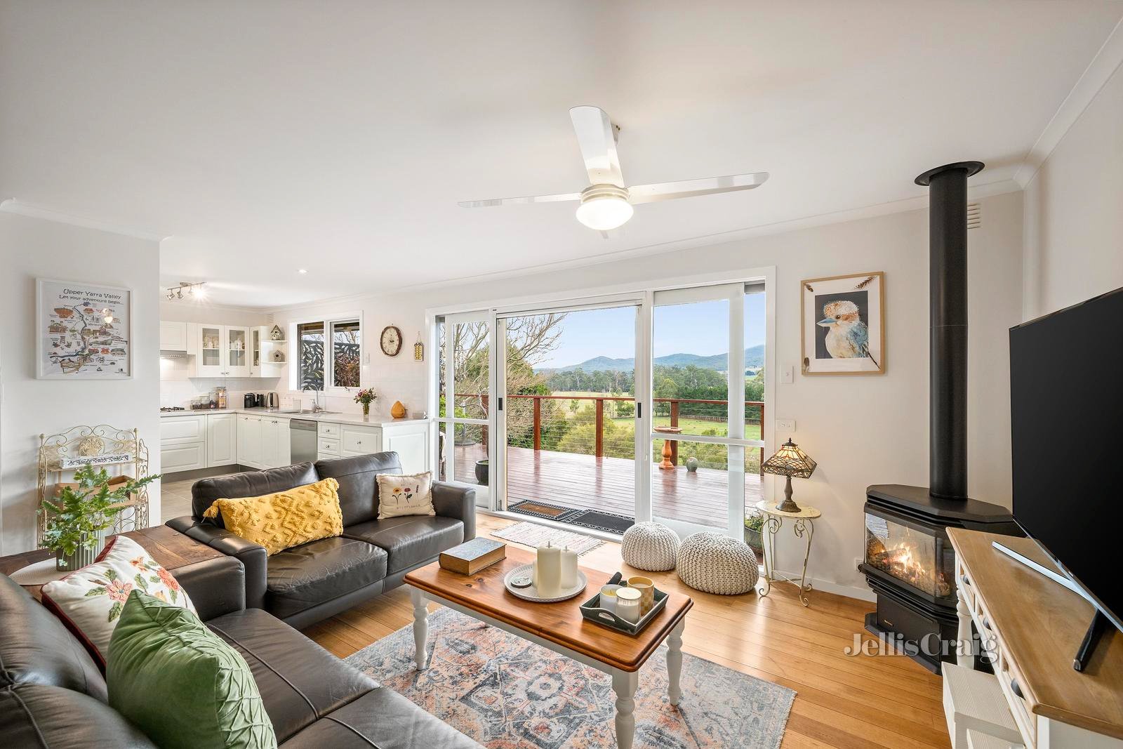 29 Alpine Boulevard, Launching Place image 3
