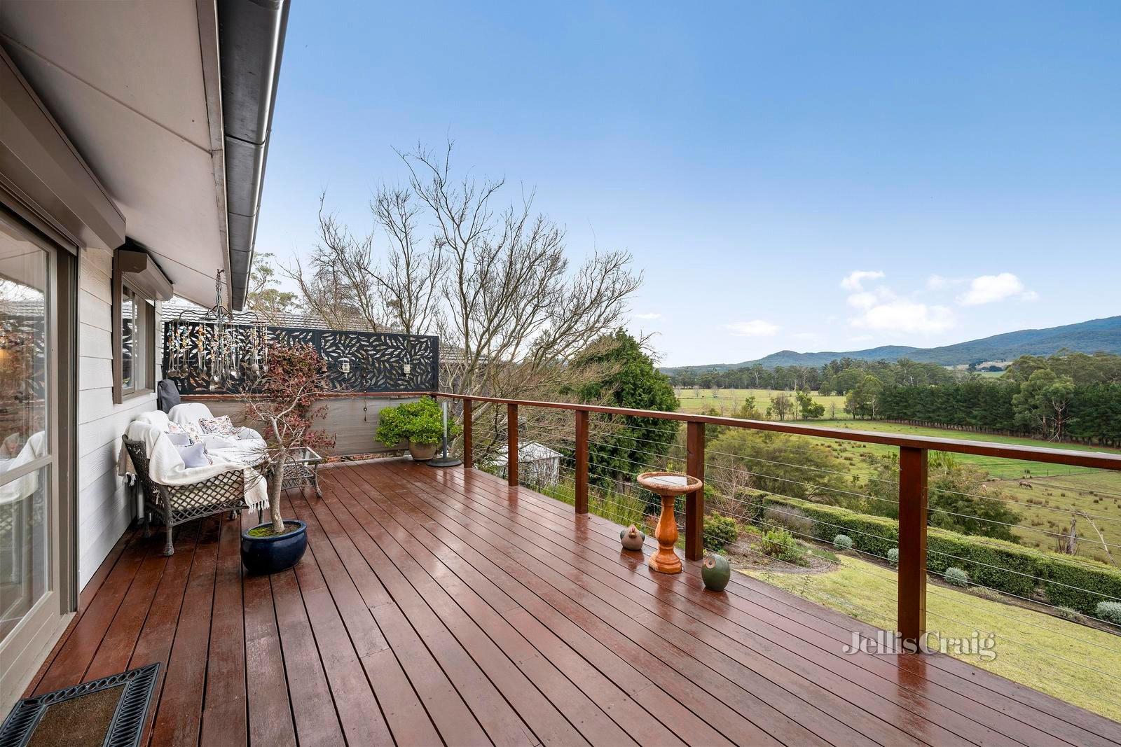29 Alpine Boulevard, Launching Place image 11