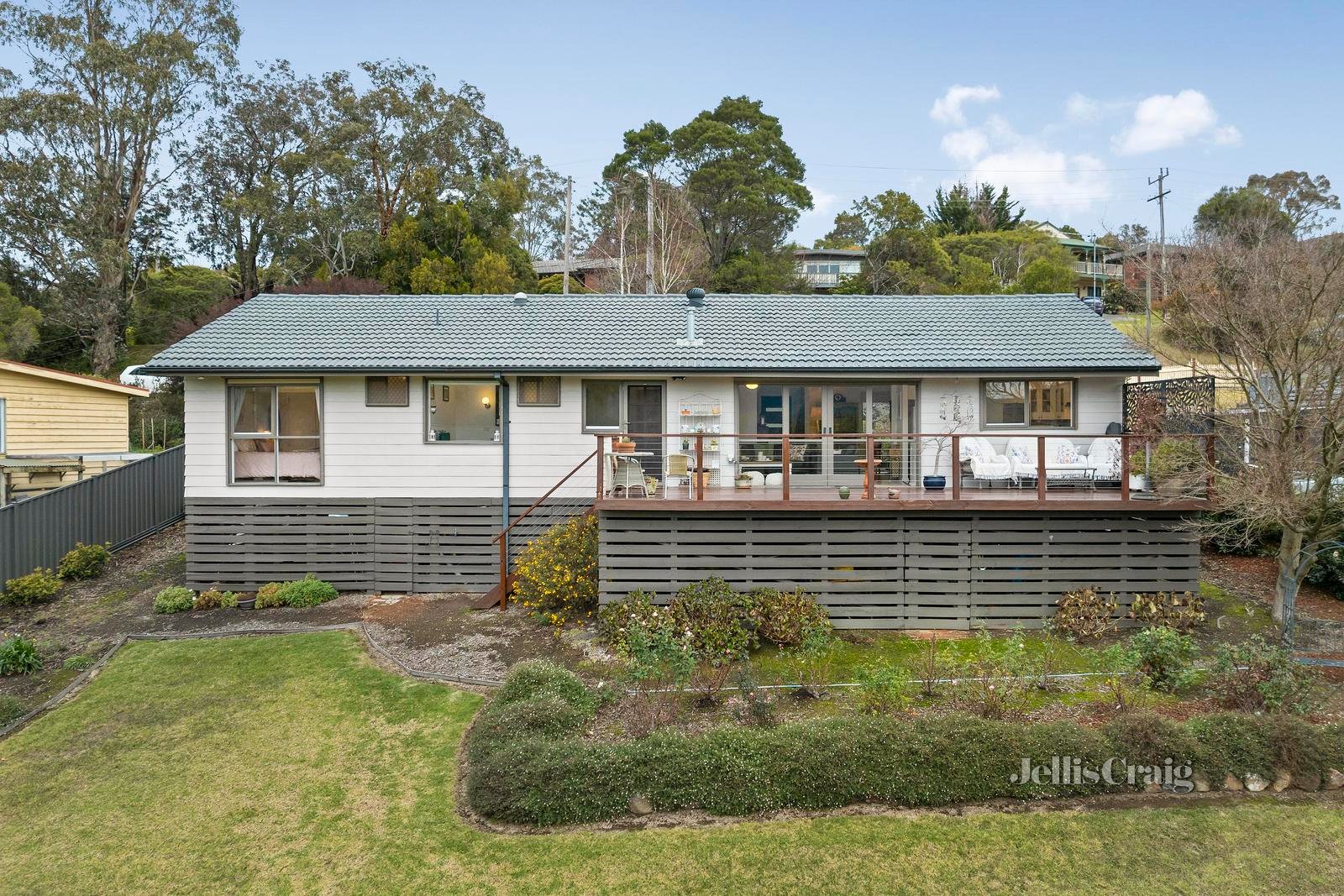 29 Alpine Boulevard, Launching Place image 15