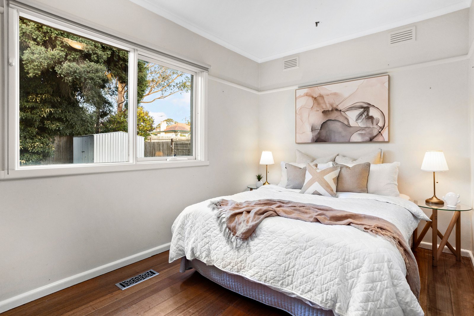 Property Gallery Thumbnail 8