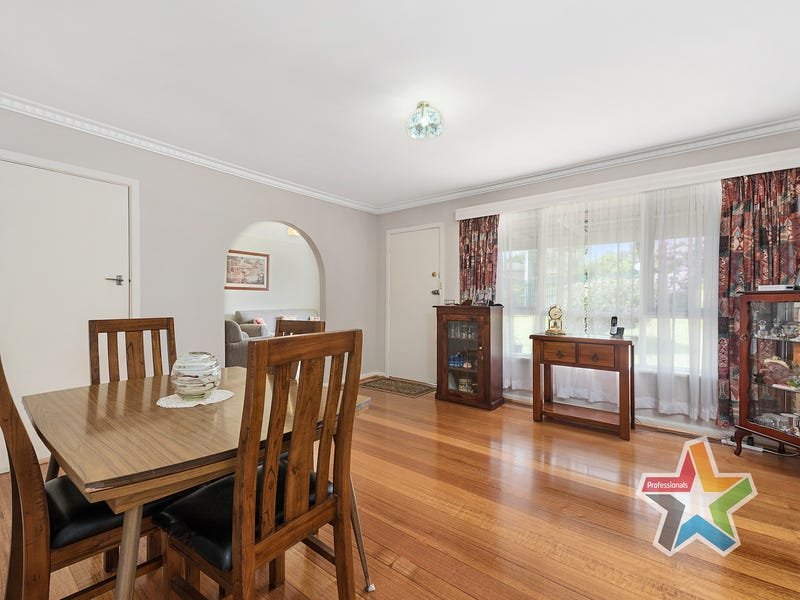 29 Balmoral Street, Kilsyth image 3