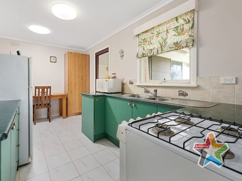 29 Balmoral Street, Kilsyth image 5