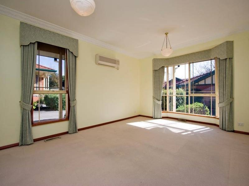 2/9 Beaufort Road, Croydon image 6