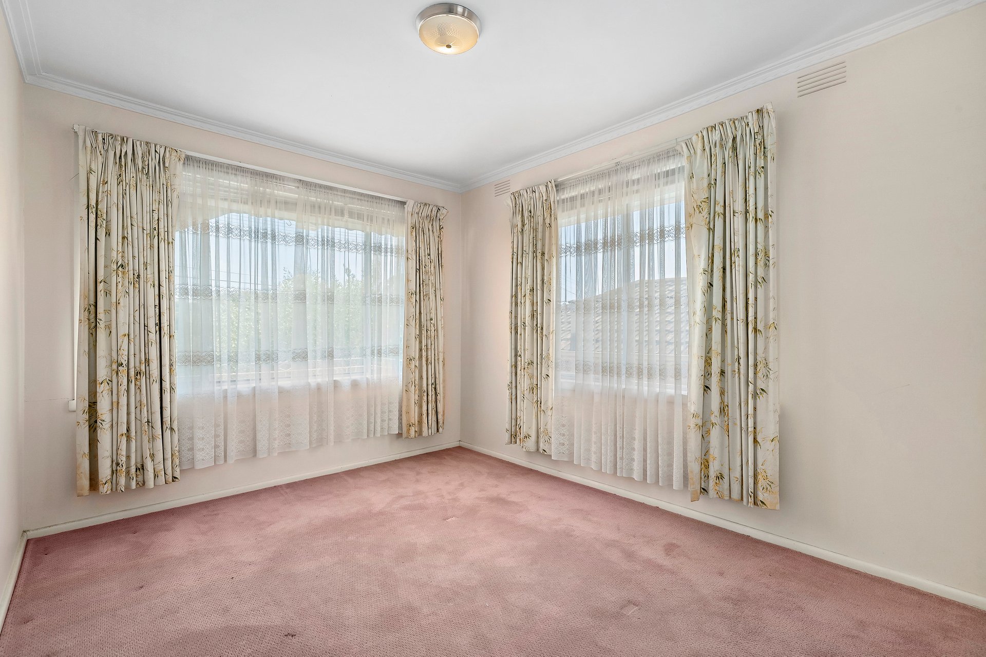 Property Gallery Thumbnail 5
