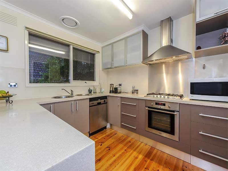 29 Boardman Close, Box Hill South image 2