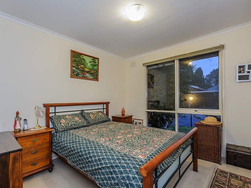 29 Boardman Close, Box Hill South image 5