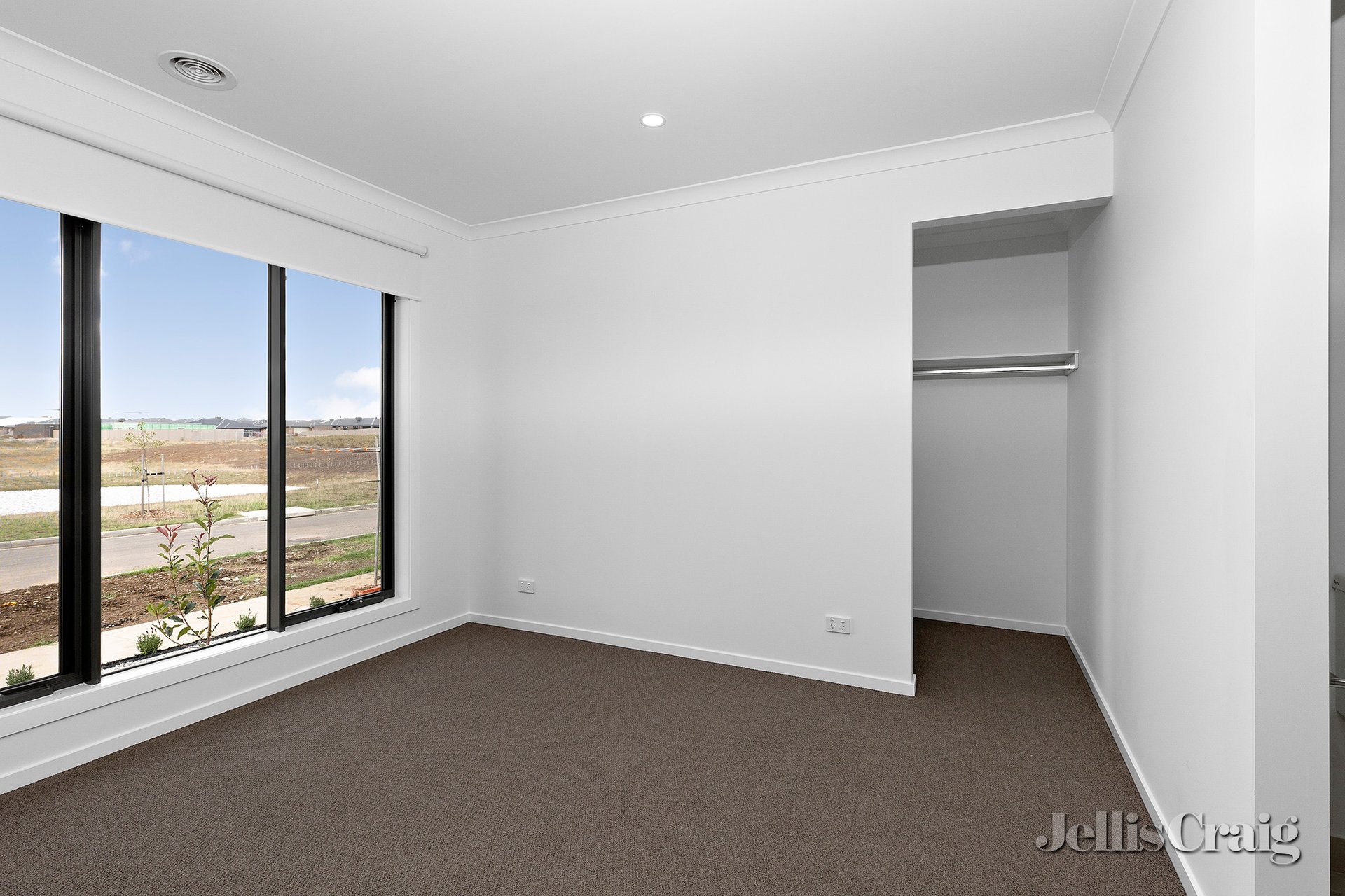 29 Brolga Boulevard, Winter&nbsp;Valley image 3