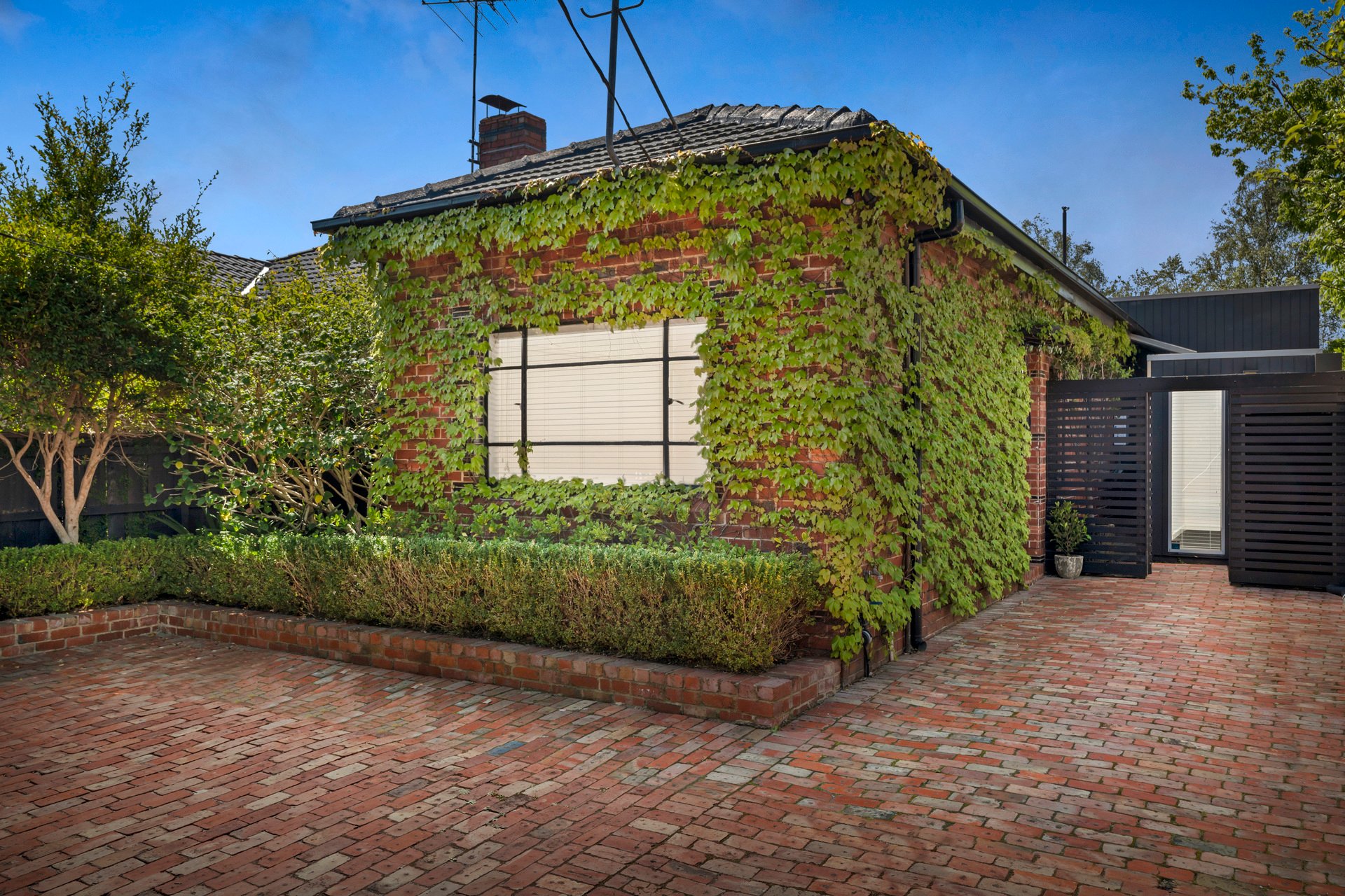 Property Gallery - Main Image