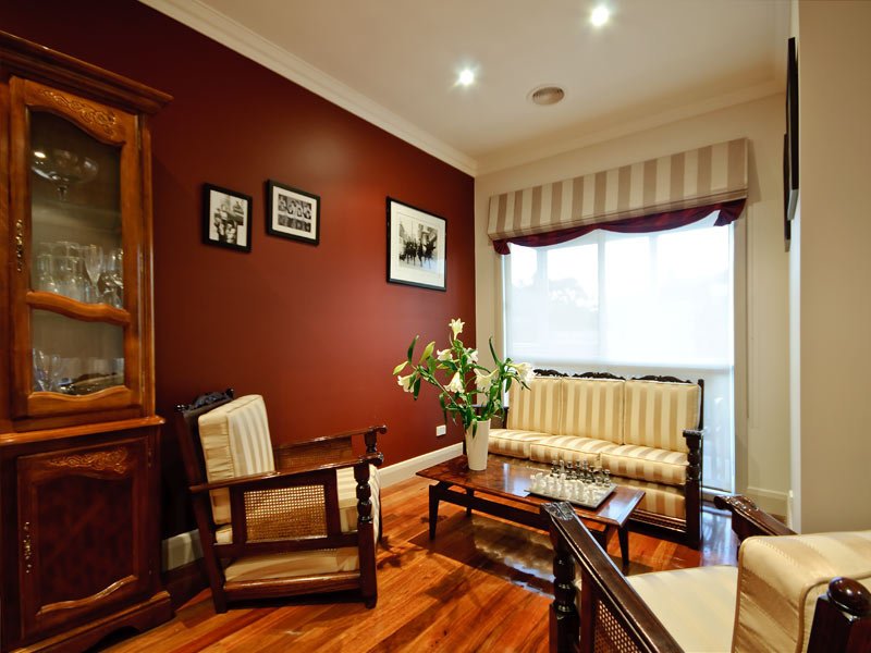 2/9 Burch Street, Blackburn North image 5